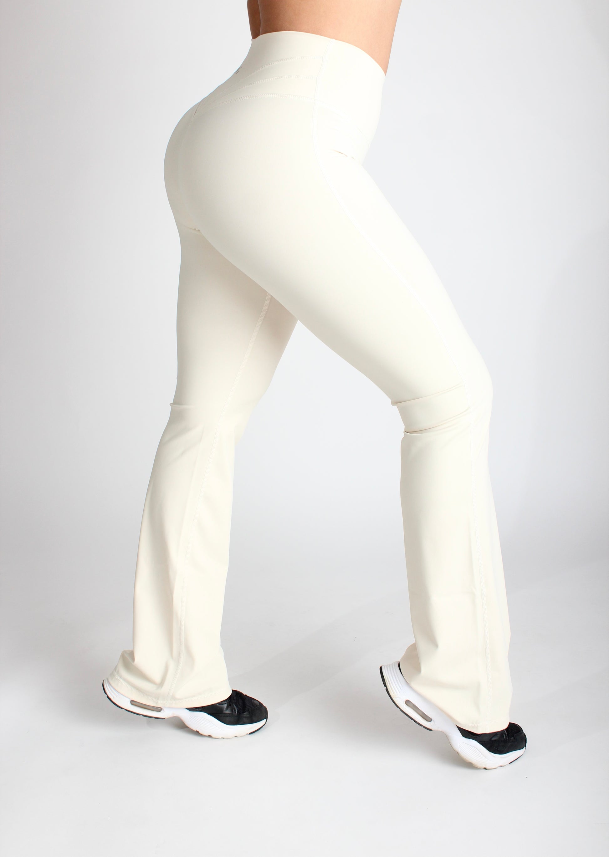 Snowbound Flare Legging (7677982802105)