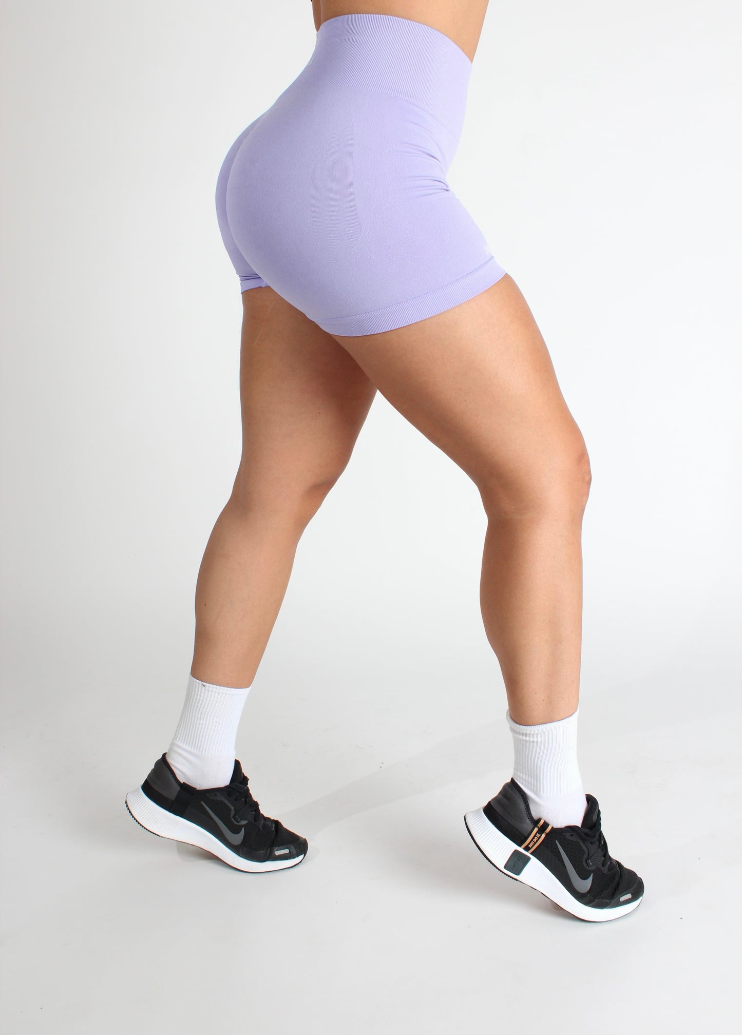 Lilac Scrunch Seamless Short (7672319869113)